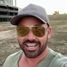 Lance Simon's Instagram, Twitter & Facebook