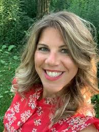 Holly Fortier's Instagram, Twitter & Facebook