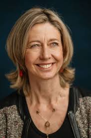 UCL: "Announcing Christina Lamb OBE! 🎤 Award-winning Sunday Times  correspondent and bestselling author, Christina has reported from warzones  across the globe, often focusing