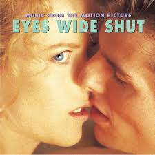 نقدوبررسی فیلم چشمان کاملاً بسته و باز Eyes Wide Shutنوشته دکترمازیارمیرمنتقدسینماو تاتر