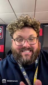 Eric Crosslin's Instagram, Twitter & Facebook