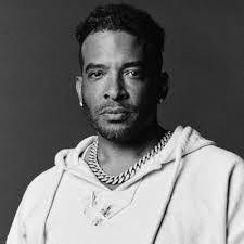 Crystal Ramon's Instagram, Twitter & Facebook