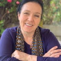 500+ perfiles de «Patsy Acosta»