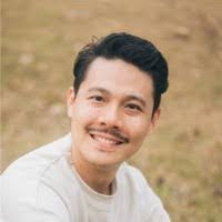 Kam Chow's Instagram, Twitter & Facebook