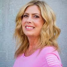 Donna Mcglone's Instagram, Twitter & Facebook