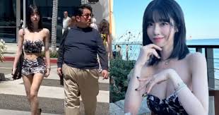 방시혁과 LA에서 나란히 걷던 23살 BJ 과즙세연의 지난해 수익: 너무 어마어마해서 순간 할 말을 잃었다 < 연예인&셀럽 <  엔터테인먼트 < 기사본문 - 허프포스트코리아