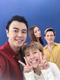Không chỉ về sự nghiệp mà cả sự thay đổi về thù lao mà họ nhận được cũng là đề tài thu hút sự chú ý của nhiều người. Dan Diá»…n Vien Vá» Nha Ä'i Con Táº­p Trung Kháº©n Quay Phien Báº£n Má»›i Vov Vn