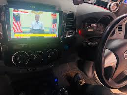 Sementara kedua tangan parno yang masih mencengkeram erat kepala riska mulai menggerakkan kepala riska maju mundur, mengocok penisnya dengan mulut riska. Seri Maju Auto Accessories Home Facebook