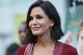She gained recognition for her starring role as monica geller on the nbc sitcom friends. Courteney Cox Deshalb Bereut Sie Ihre Schonheitseingriffe Gala De