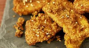 Nah, untuk kamu yang tertarik membuat pisang goreng krispi sendiri di rumah, mudah loh caranya. Resep Pisang Goreng Thailand Nikmatnya Joss Banget