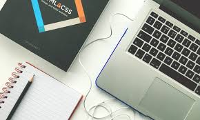 Maîtrise d'internet en termes de culture, d'outils et d'économie. Metier De Programmeur Web Presentation Formations Et Debouches