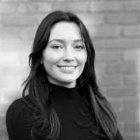 Renee Kitchen's Instagram, Twitter & Facebook