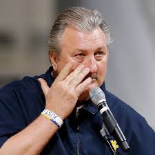 Bob Huggins, Eldon Miller among those to honor UC legend Chuck Machock