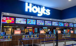 Cine hoyts es una cadena de cines líder en servicios audiovisuales de chile y latinoamérica. Vuelven Los Cines Cine Hoyts Abrira Sus Puertas Despues De Mas De Un Ano De Pandemia Termometro Noticias