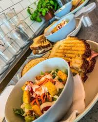 10 Standout Places To Eat In Bakersfield California