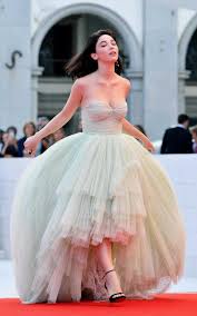 251 f., № 2332 (h. Matilda De Angelis S Feet Wikifeet
