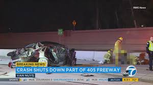 4 hurt, 1 critically, in crash on 405 Fwy in Van Nuys; all lanes reopened  after closure - ABC7 Los Angeles