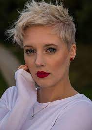31 Hottest Short Messy Pixie Haircuts For Stylish Woman Messy Pixie Haircut Short Hair Styles Pixie Short Pixie Haircuts