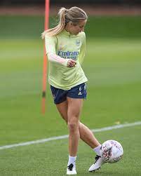 Leah Williamson - Twitter Search Twitter Girl Playing Soccer Girls Playing Football Football Girls