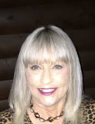 Faye Carson's Instagram, Twitter & Facebook