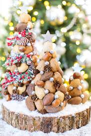 Today, i'm here to show you one of my newly decorated trees for 2017. Diy Rustic Christmas Trees A Pumpkin And A Princess