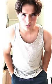 Michael Mendieta's Instagram, Twitter & Facebook