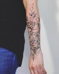 Valery Tattoo Auf Instagram Blumiger Arm Handgelenksrose Geheilt Wir Werden Bald Weitermachen Viel Forearm Tattoo Women Arm Tattoos For Women Rose Tattoos