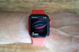 The apple watch se is almost identical to the series 6, but it does not have ecg or blood oxygen functionality, as those health features take hardware all apple watch se models are aluminum and this model can't be purchased with a stainless steel or titanium casing. The Apple Watch Series 6 First Impressions Of A Very Good Smartwatch The Verge