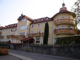 During summer months both buildings operate and during winter months only. Lazensky Lecebny Dum Praha Hotel Reviews Luhacovice Czech Republic Tripadvisor