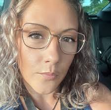 I was told it's fine but I'm still worried. Why does my cresty like to  sleep