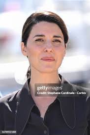 64 Ruth Fernandez Photos & High Res Pictures