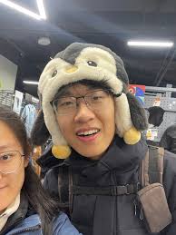 Hi, I basically got scammed by uniacco and am too late to apply for halls.  I start my first year at the university of Bristol