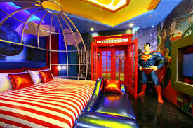 The bunk bed offers a space not just for sleeping but also for toys. 25 Fantasy Bedrooms Geeks Would Die For Hongkiat