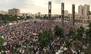 Share facebook share twitter share linkedin share whatsapp+ open share. Em Clima De Carnaval Manifestacao Contra Bolsonaro Toma O Centro De Bh Confira Imagens Horizontes Home