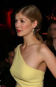 Rosamund pike and eiza gonzalez in l care a lot (twitter) highlights in many ways, marla and roman are as bad as each other, and as this whipsmart thriller races towards its final act, it's hard. Rosamund Pike Photostream Rosamund Pike Rosemund Pike Rosamond Pike