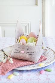 Pfefferminzgruen Susse Osterkorbchen Aus Filz Ganz Schnell Und Einfach Selbermachen Osternest Basteln Filz Osternest Basteln Und Osternest Basteln Einfach
