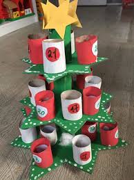 Le calendrier de l'avent pêche à la ligne! Epingle Par Julia Jovanovic Sur Zwgrafikh Activite Manuelle Noel Primaire Decoration Noel Enfant Calendrier De L Avent Diy