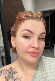 nie pytaj dlaczego,sama nie wiem 😵🫢🧡 Włosy od nasady są ciemniejsze ,to  było zamierzone nasada 5 min reszta 15min,ps oszalałam wiem 😝  #hair#newhair#dekoloryzacja #color#hair#newhair #typ #gk #gkhair ...