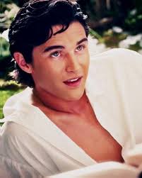 the way he looks at her >> || sc: @Raven Targaryen™ ib: @ɴᴇᴀ || #geekgirl  #geekgirlnetflix #harrietmanners #nickpark #harrietmannersedit  #nickparkedit #geekgirledit #netflix #emilycarey #liamwoodrum ...