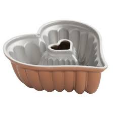 Nordic Ware Nordic Ware Platinum Non Stick Novelty Elegant Heart Bundt Pan Wayfair In 2020 Nordic Ware Bundt Cake Pan Bundt Pan