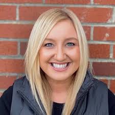 Victoria Bryson's Instagram, Twitter & Facebook