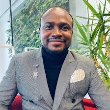 Bryan Munch's Instagram, Twitter & Facebook