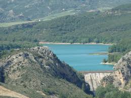 Embalse De Las Torcas En Tosos Zaragoza