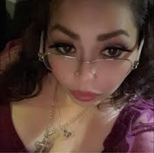 Jennifer Muniz added a temporary profile picture.