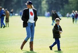 Mother of the heir second in line to the british throne, prince william diana, princess of wales , original name diana frances spencer , (born july 1, 1961, sandringham, norfolk, england—died august 31, 1997, paris. Why Princess Diana Is Fashion S Style Muse Of The Moment Viva