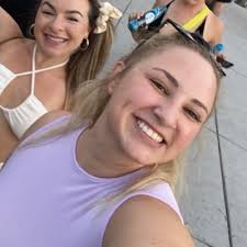 Audrey schnell (@schnellicopter)