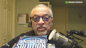 The Innovator's Solution by Clayton Christensen and Michael Raynor (Harvard  Business School Press)