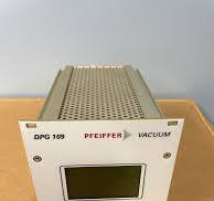 Pfeiffer Vacuum Emmeliusstrasse 33 DPG G15 010 - Untested but Powers ON