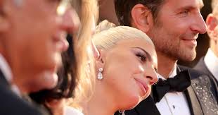 Lady gaga, bradley cooper — версия 3 проба 02:17. Bradley Cooper Lady Gaga Erster Parchen Auftritt Nach Den Liebesgeruchten Bunte De