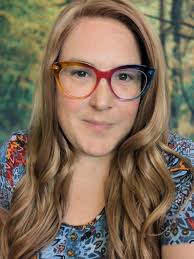 Ooh a rare glasses pic… so you have a favorite pair of glasses?